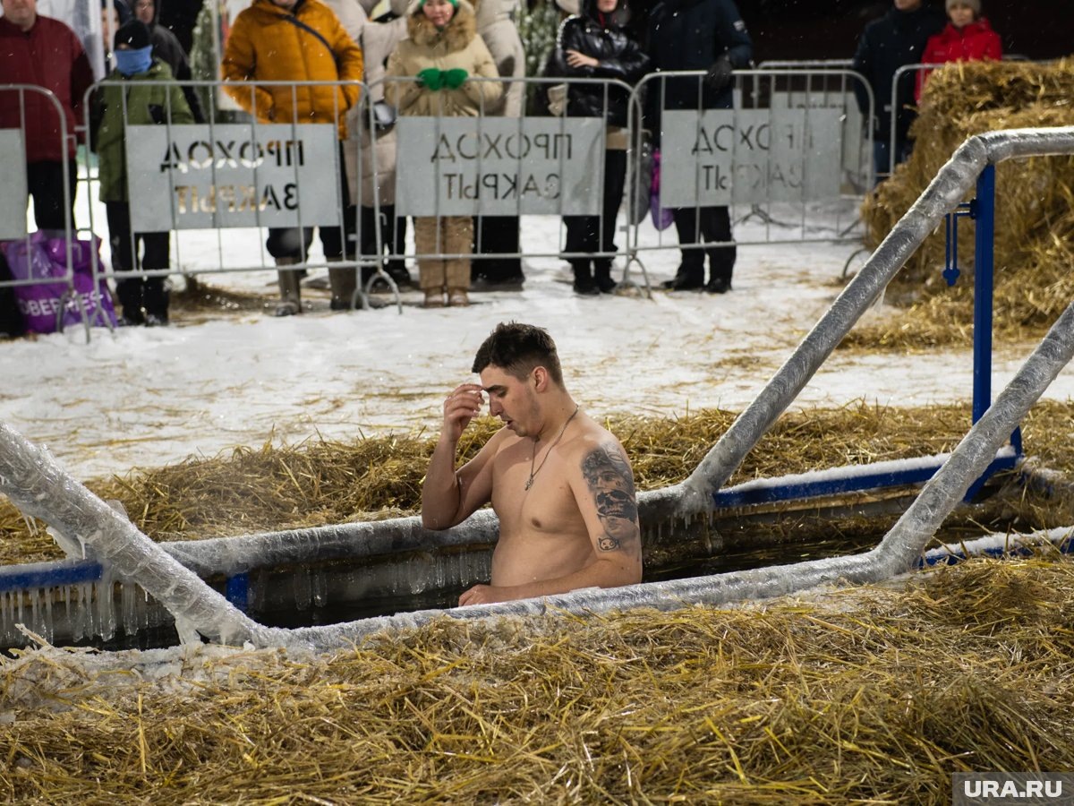    На Туре 18 января начались Крещенские купания