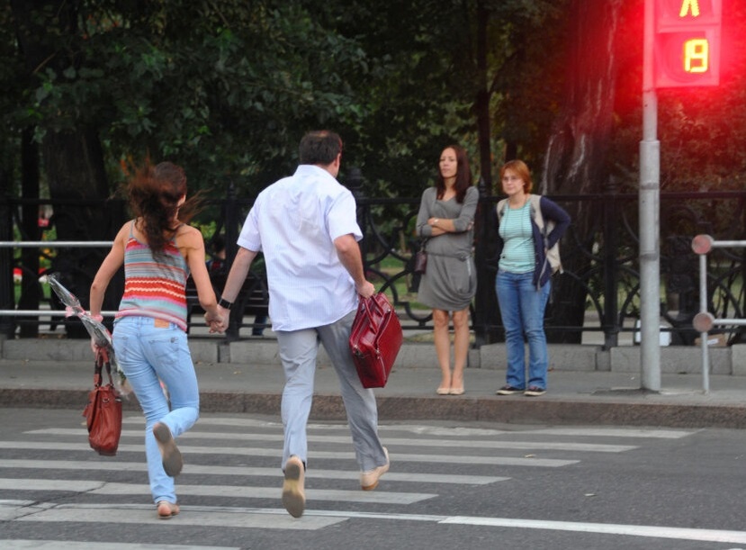 К сожалению, это типичная картина для наших городов! «Создано с использованием искусственного интеллекта».