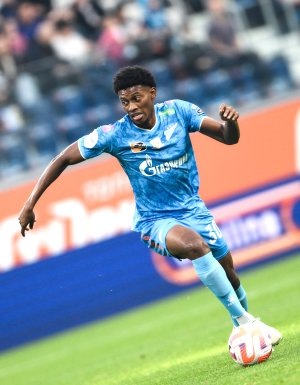    Матео Кассьерра - один из самых стабильных игроков "Зенита" за последние годы. Заменить его будет непросто. / Фото: РИА Новости