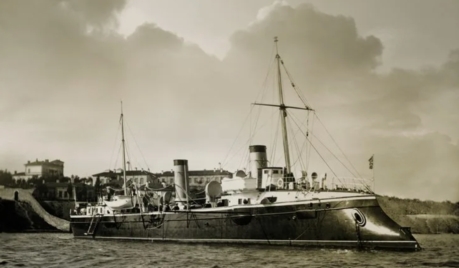 Необычные люди: Русский мичман с немецкой фамилией. Внук великого поэта