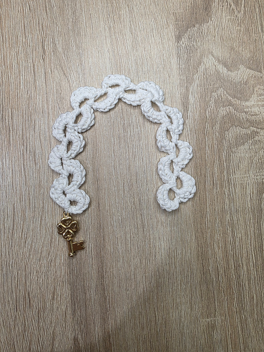 Тесьма крючком