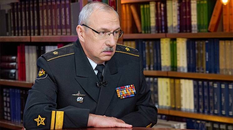    ИЗ ЛИЧНОГО АРХИВА Контр-адмирал, кандидат военных наук Михаил Чекмасов