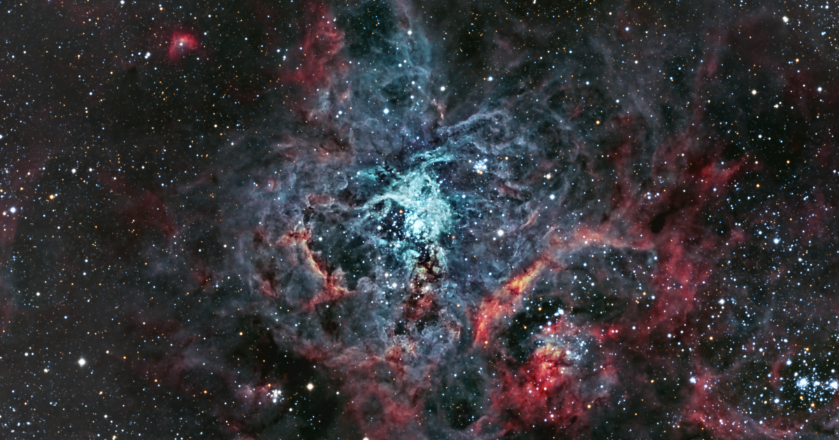 Туманность Тарантул (NGC 2070). Большое Магелланово Облако, созвездие Золотая Рыба.