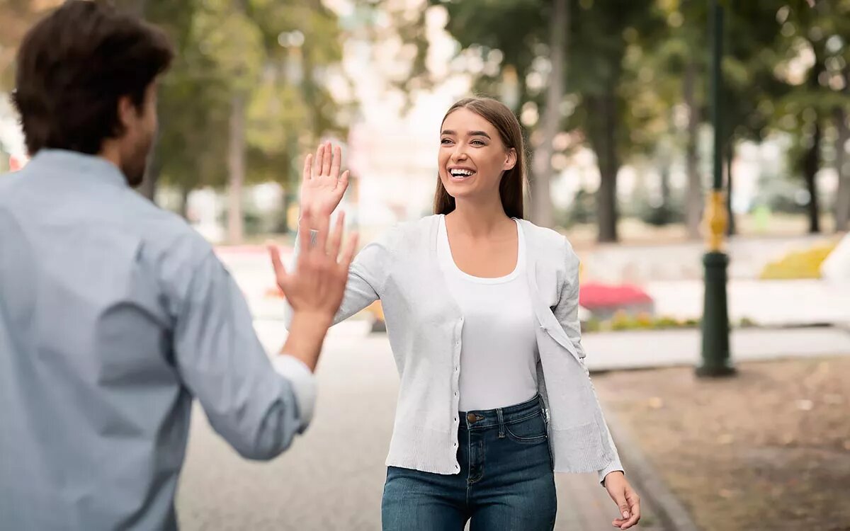 Почему он видит в тебе подружку, а не женщину: 5 скрытых установок, которые блокируют твою женственность. И как это исправить