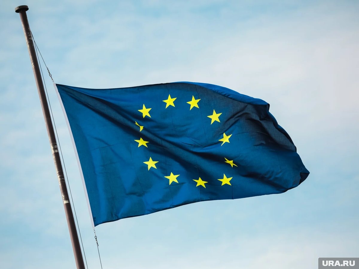     По мнению издания, ЕС провалило стратегию умиротворения Трампа