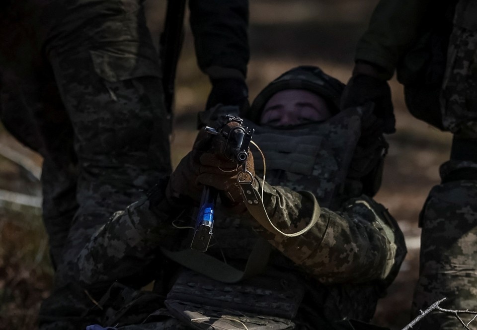    РИА Новости: британских и французских наёмников заметили в Красноармейске REUTERS
