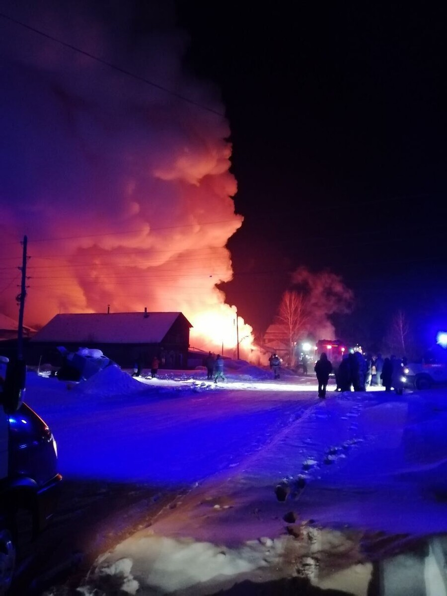    Пожар на улице Андреевская в Бийске. Источник: "ЧП Бийск"