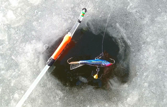 Балансир как часовой: тактика поиска окуня на незнакомом водоеме