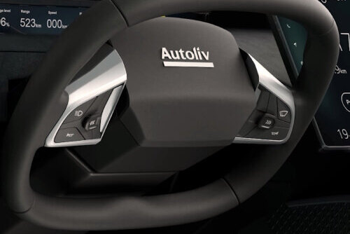 На CES 2026 показали первый в мире складной руль для беспилотных авто. Вот как он работает