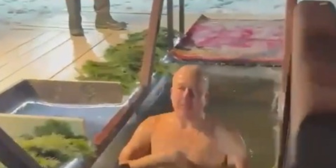 Премьер-министр Башкирии в крещенскую ночь: тишина, звёзды и ледяная вода