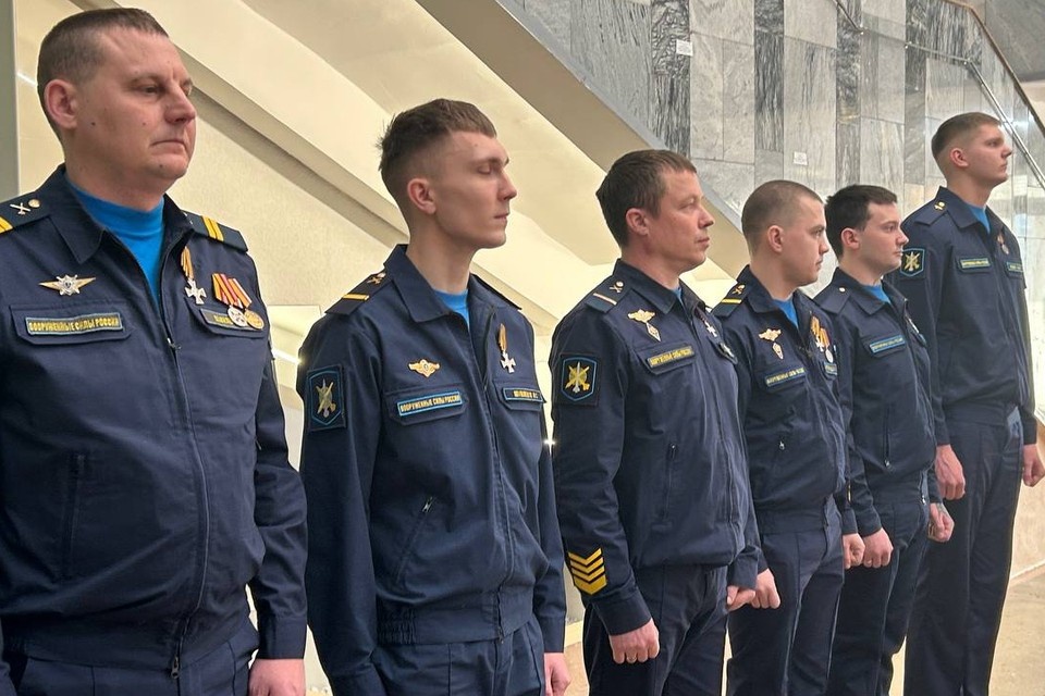    Шесть бойцов из Ангарска получили государственные награды за отвагу и мужество. Фото: телеграм-канал мэра Ангарского городского округа Сергея Петрова