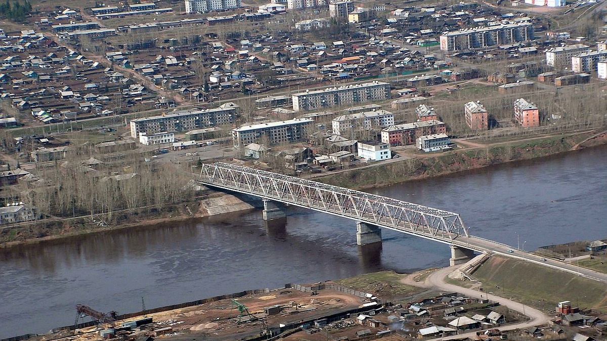 Автомобильный мост через Лену 