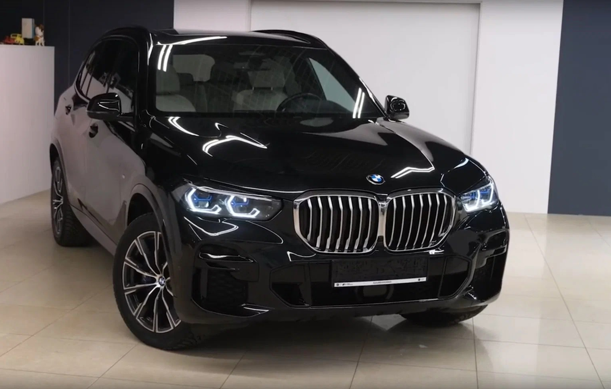 BMW, выпущенные в прошлом году, собирали с применением сохранившихся на складе деталей