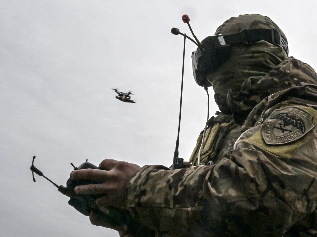 Оператор FPV-дрона в зоне специальной военной операции | © РИА Новости / Евгений Биятов