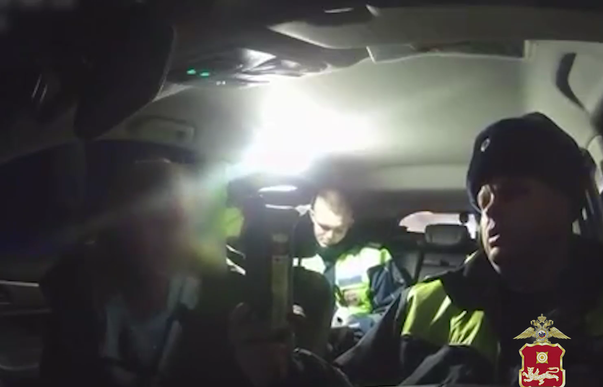 скриншот видео МВД по Хакасии