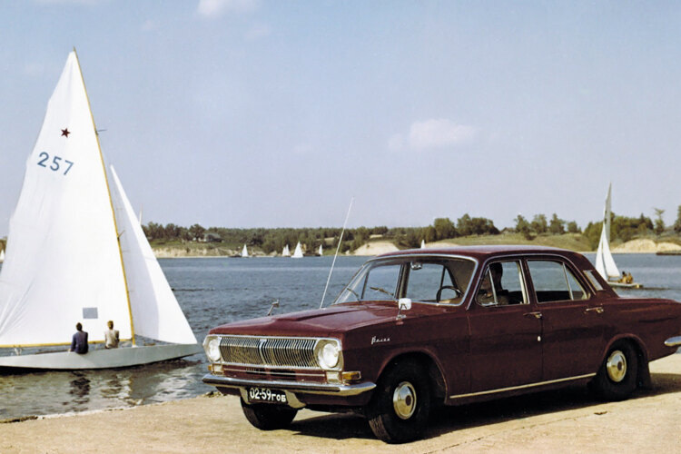 Советская "Волга" и 5 ее одноклассников: не верьте экспертам, сравните сами