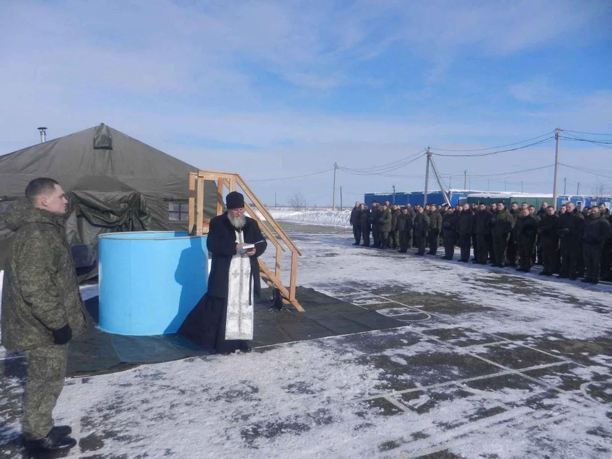    Бойцы Кореновского гарнизона окунулись в крещенскую купель