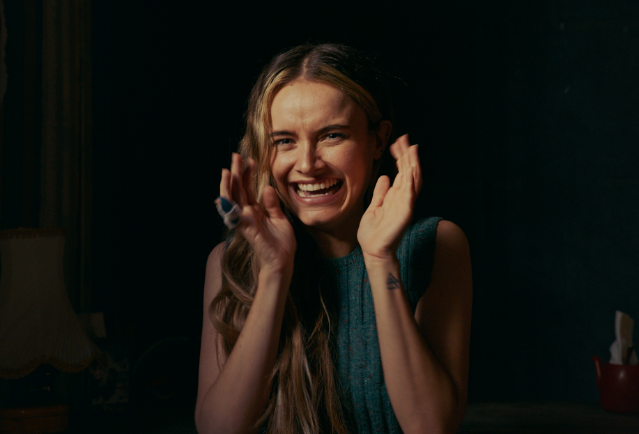 Листайте кадры.