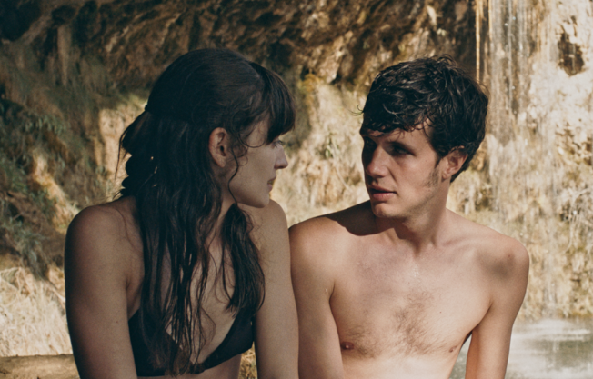 Листайте кадры.