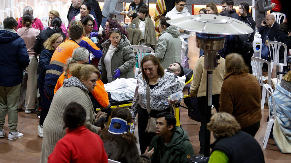     15 человек находятся в тяжелом состоянии после крушения поездов в Испании REUTERS/Alex Gallegos