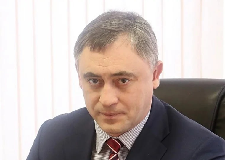 Свердловского экс-замминистра ЖКХ объявили в розыск по статье о коррупции