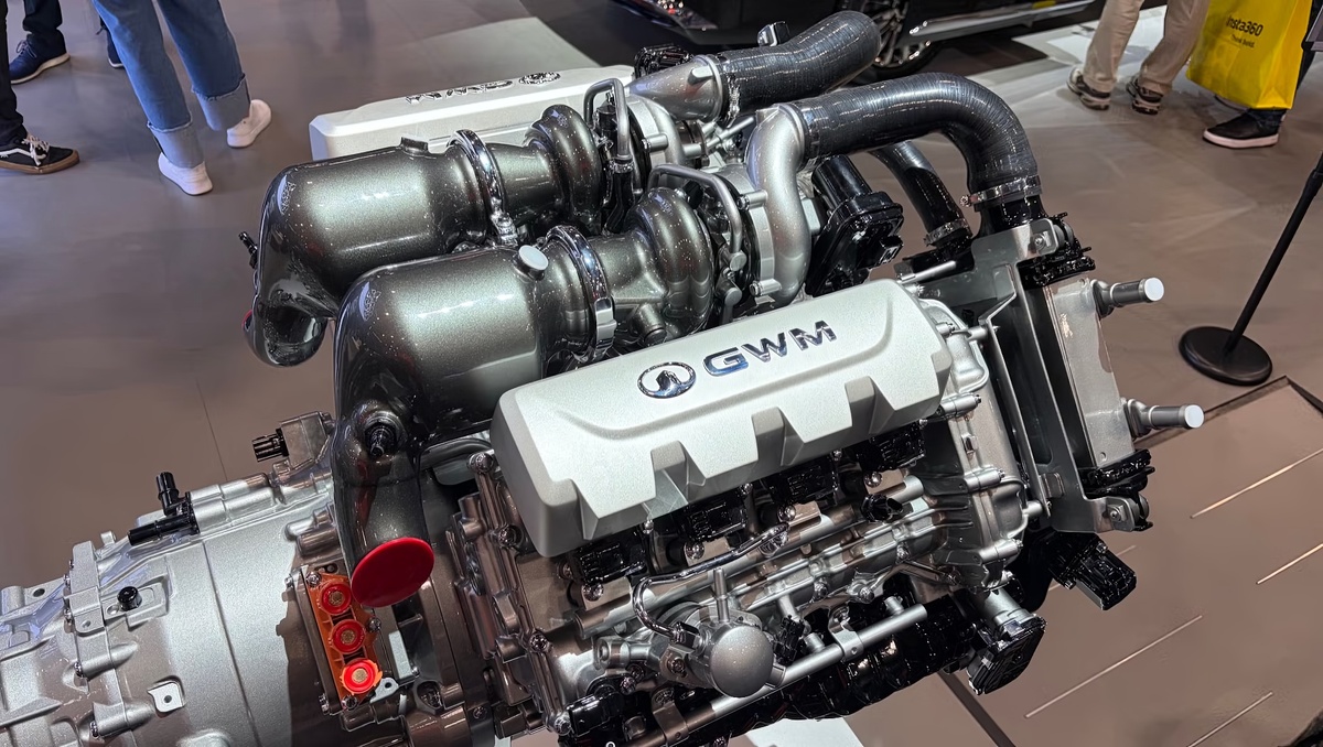 ©Bengt Halvorson | Car and Driver