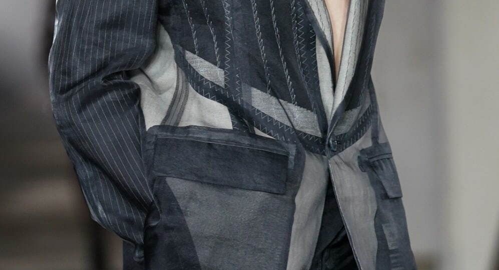 Уже не прячут: тренд, который меняет взгляд на одежду