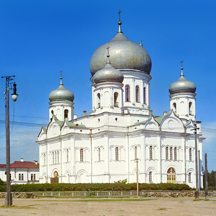 Фото собора Святого Духа. Местонахождение: Библиотека Конгресса США. Фотограф: С. М. Прокудин-Горский. 1915-1916 гг.