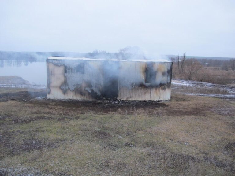    В Северном районе 20-летний парень поджёг вагончик Оренбуржье