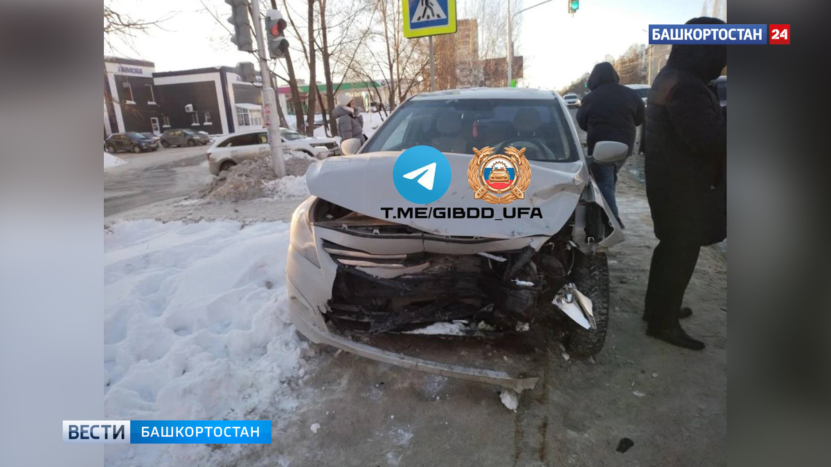    Водитель Hyundai Solaris и его пассажир пострадали в ДТП с Subaru Outback на Российской в Уфе