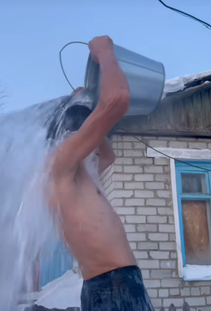 Обливание на день Крещения 