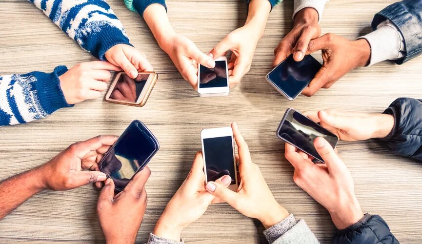 «Цифровое ожирение». Как смартфон убивает хозяина?