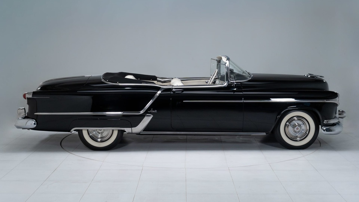 Oldsmobile Fiesta 1953 года