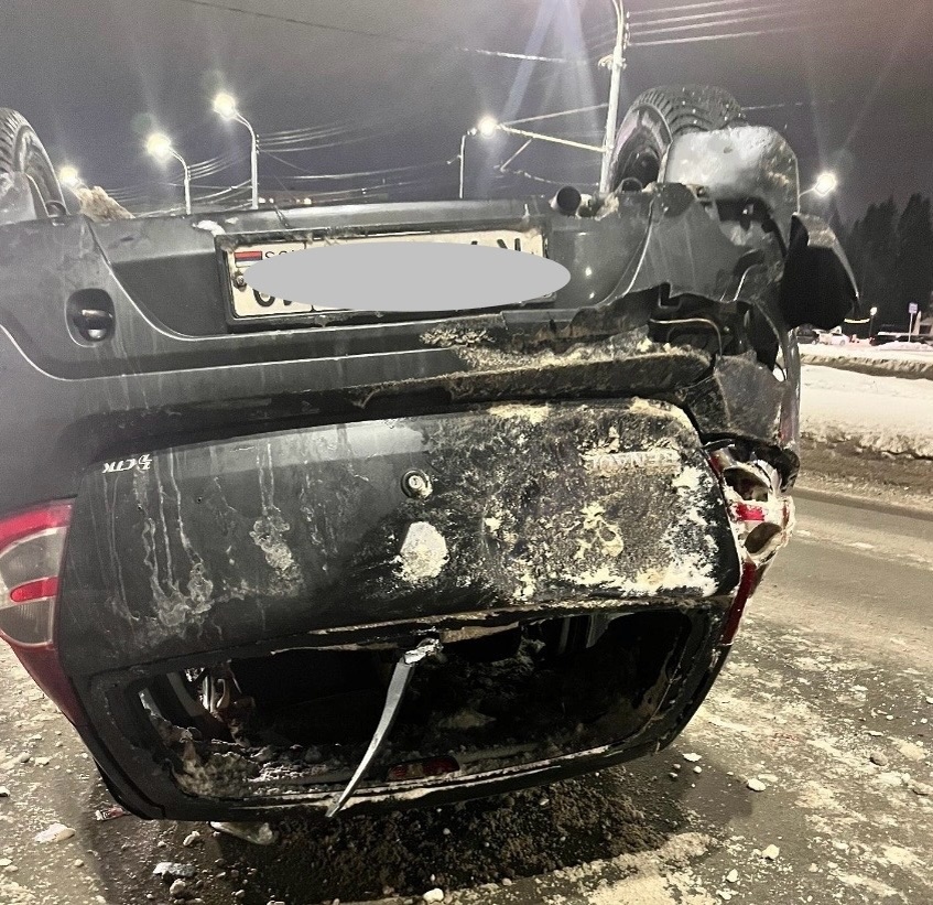    17-летний подросток пострадал в ДТП на Лесном проспекте в Петрозаводске© Госавтоинспекция Петрозаводска