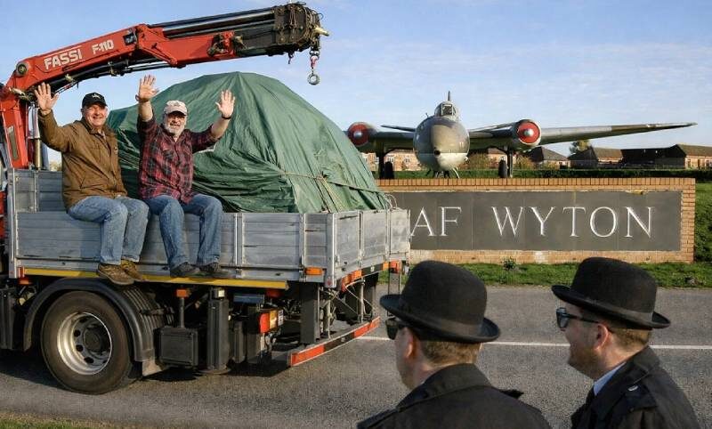 Закрывайте этажи – завтра будут грабежи: созданную для борьбы с Россией шпионскую базу в Британии обокрали