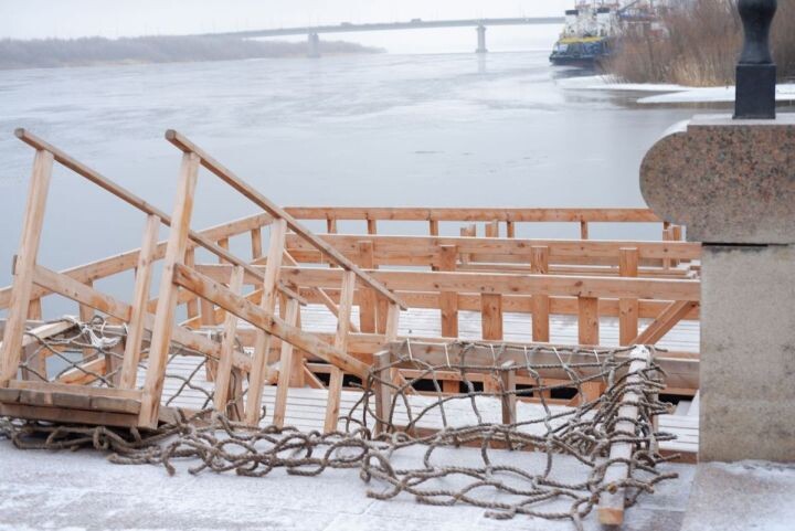 Более 7000 астраханцев уже приняли участие празднования Крещения Господня
