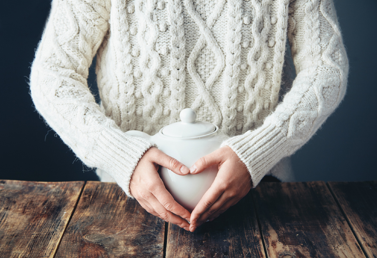 https://ru.freepik.com/free-photo/woman-warm-sweater-holds-hands-big-white-teapot-with-tea-heart-shape-front-view-grunge-wooden-table-anfas-no-face_11333718.htm#fromView=search&page=1&position=36&uuid=2b6907bc-fb63-4b73-9339-4bfdab384723&query=%D0%BC%D0%B0%D0%BB%D0%B5%D0%BD%D1%8C%D0%BA%D0%B8%D0%B9+%D0%BF%D1%80%D0%B8%D1%8F%D1%82%D0%BD%D1%8B%D0%B9+%D1%80%D0%B8%D1%82%D1%83%D0%B0%D0%BB+%D0%B4%D0%BB%D1%8F+%D1%81%D0%B5%D0%B1%D1%8F
