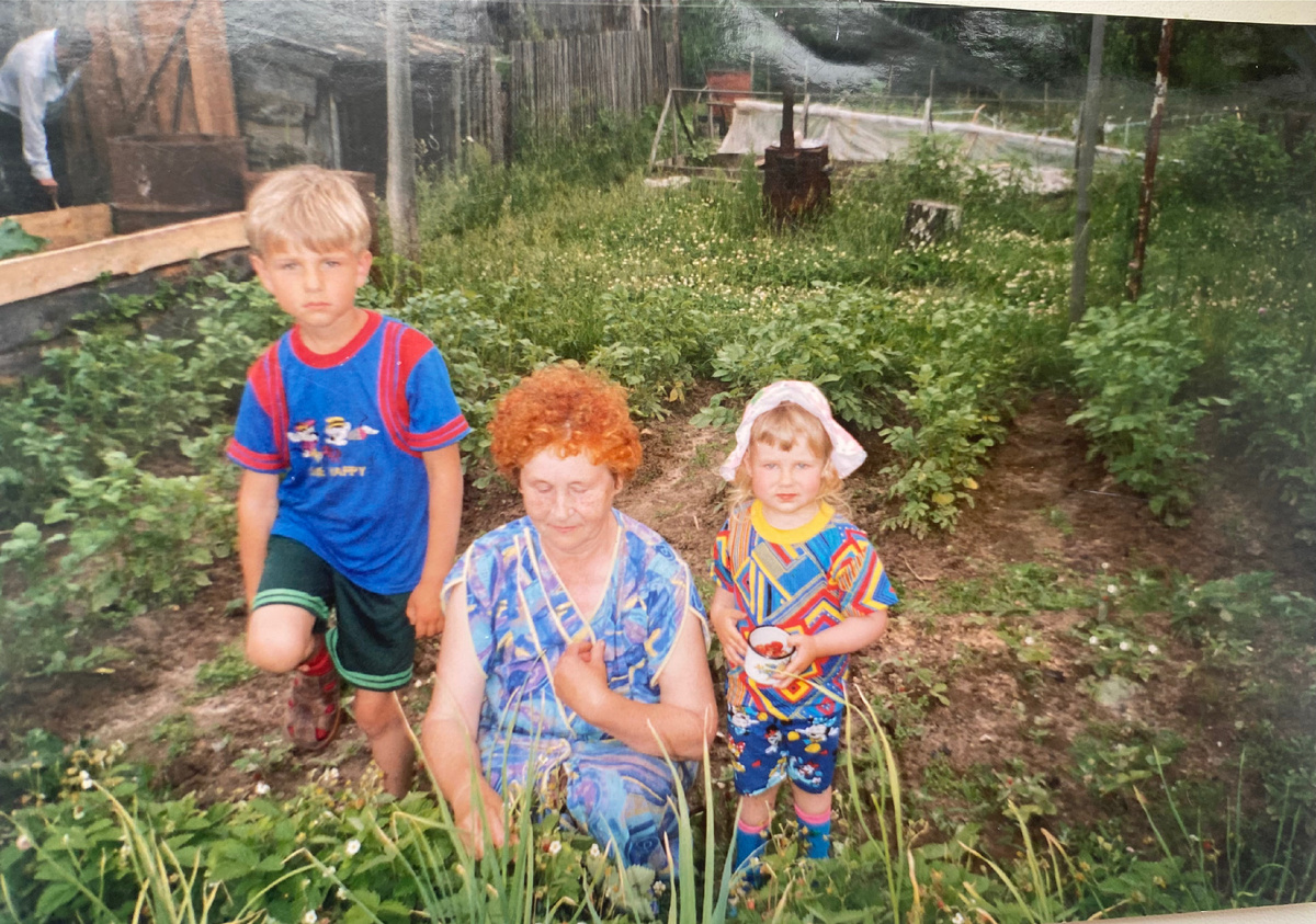 Задача у нас тогда одна была, чтобы не было ни травинки у картохи…, господи…🙈