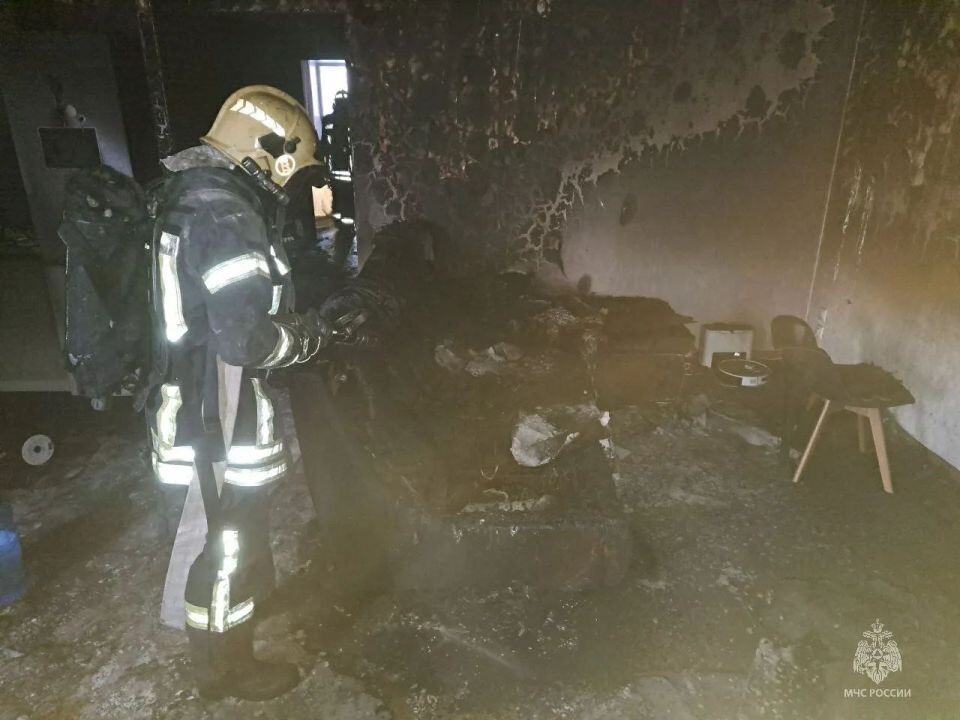    Пожар на улице Новгородской. Источник: ГУ МЧС России по Алтайскому краю