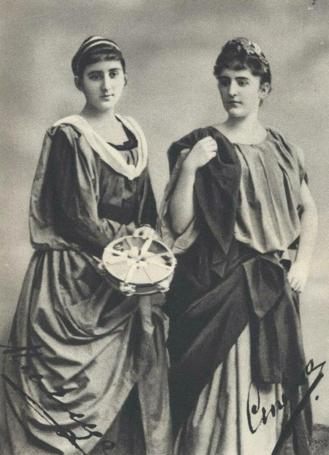 Черногорские сестры Милица и Стана