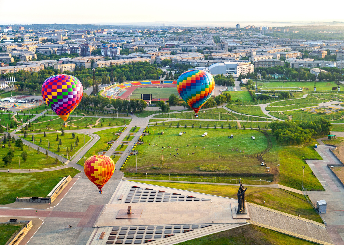Лето в парке у Вечного огня