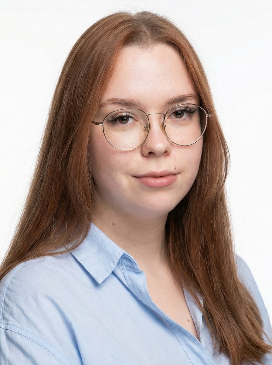 Юлия Брёхова — AI-креатор