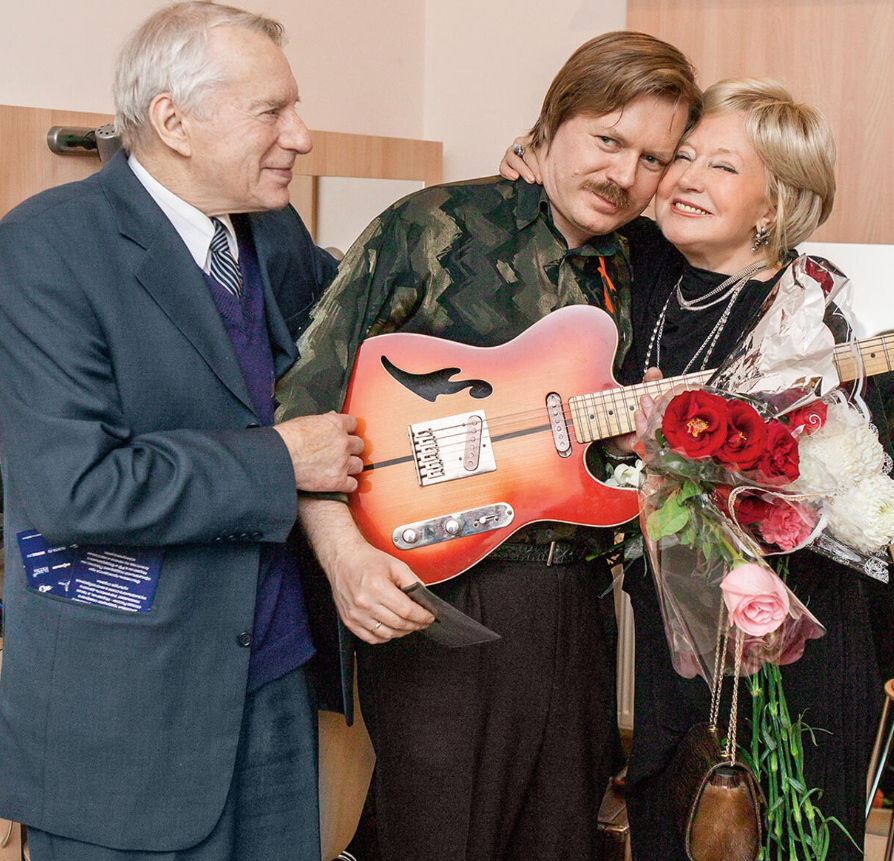 Людмила Касаткина с сыном и мужем