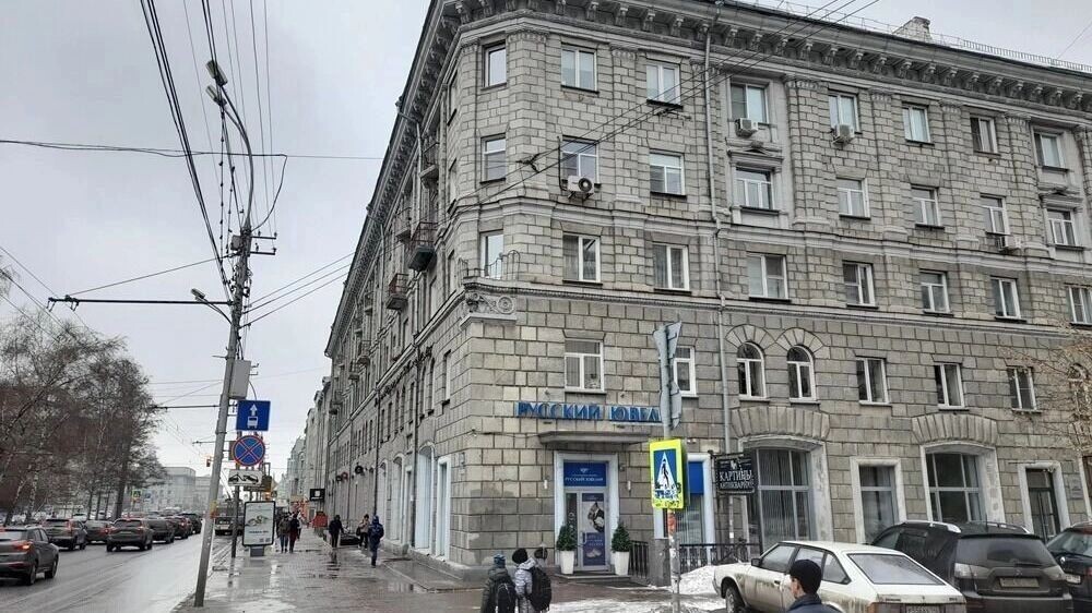    Проблемный дом на Красном проспекте, 33   Соцсети