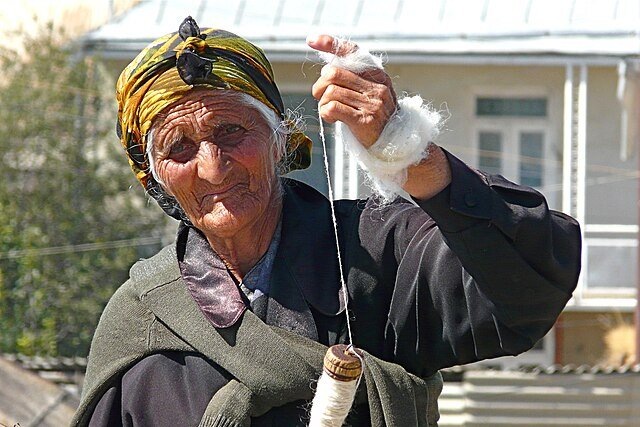    Старики в Армении чувствую себя обманутыми. Источник фото: spyurk.cyou.