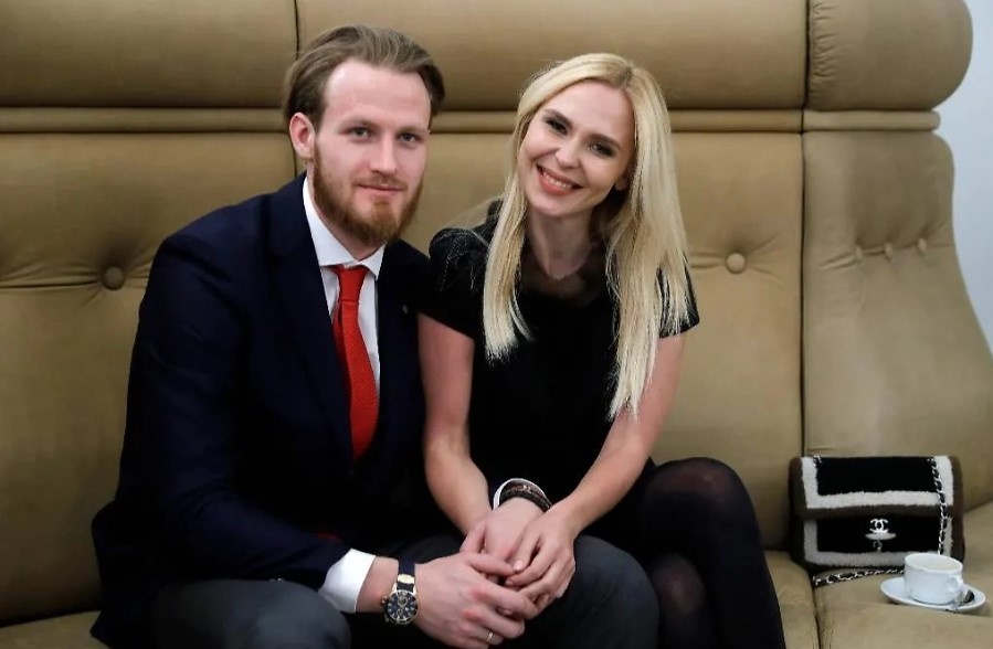 Пелагея и Иван Телегин.