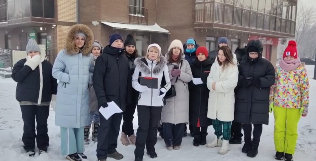 Грибок на стенах и плесень: красноярцы обратились к Путину из-за разрухи в доме