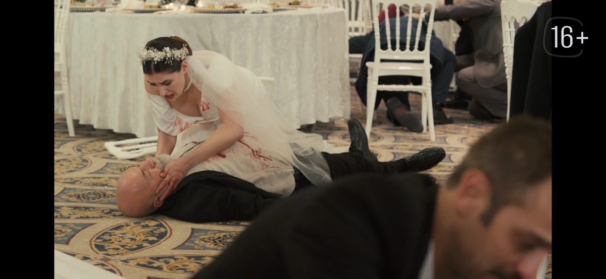 Стоп кадр из сериала «Наследик»