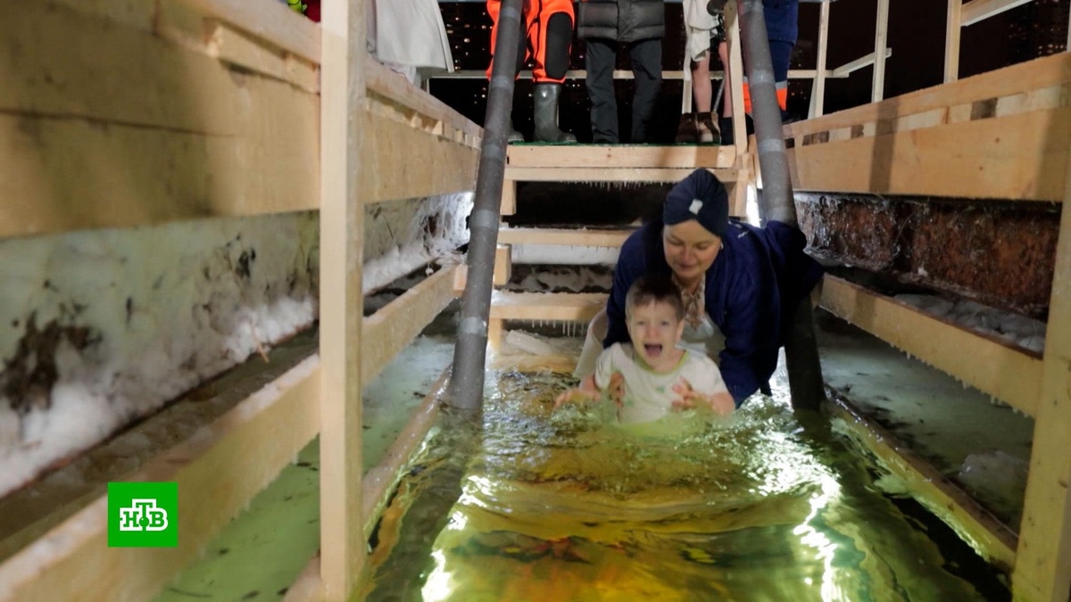    Крещение Господне: как встречали праздник в регионах России и за рубежом