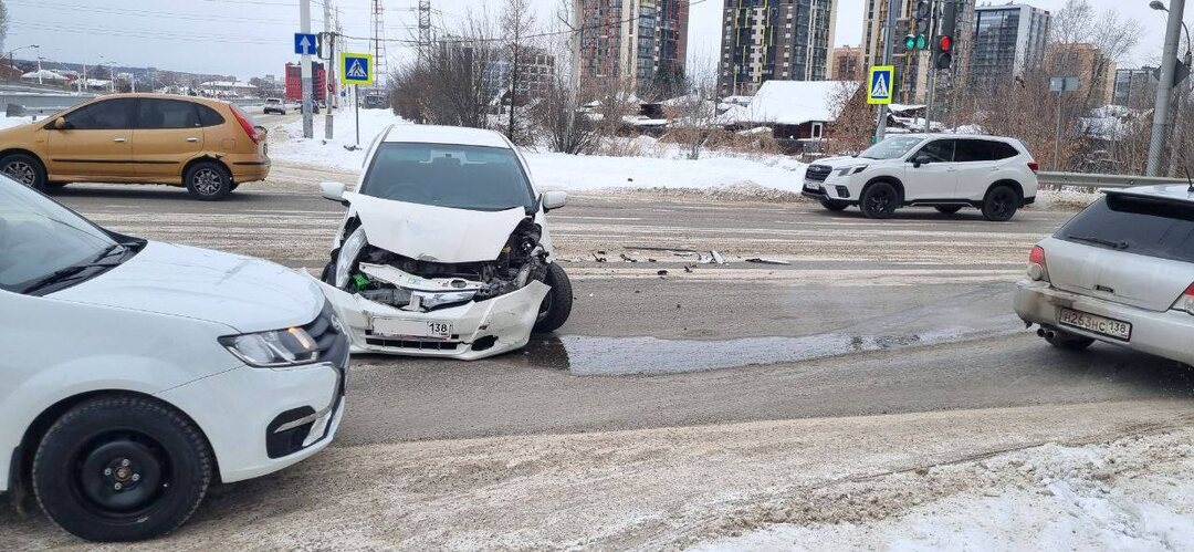 В Приангарье произошло 18 ДТП: 2 человека погибли, 19 пострадали